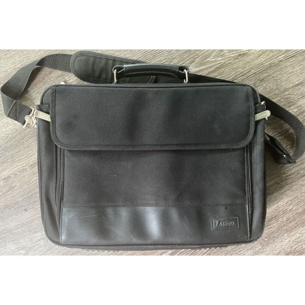 Targus 15.6" Laptop Case Carying Bag Shoulder Strap with pad Black CNP1/ONP1